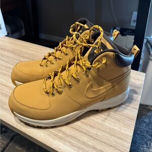 Nike Tan and Brown Boots with Work Boot-Inspired Design